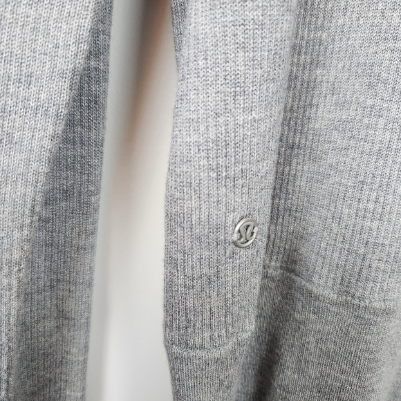 Lululemon Pure Balance Grey Sweater Lightweight Fine Knit Size S Soft Cozy - Picture 6 of 11